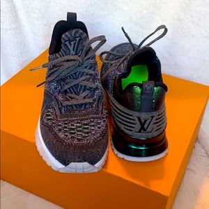 Louis Vuitton Trunner 41 in Men’s